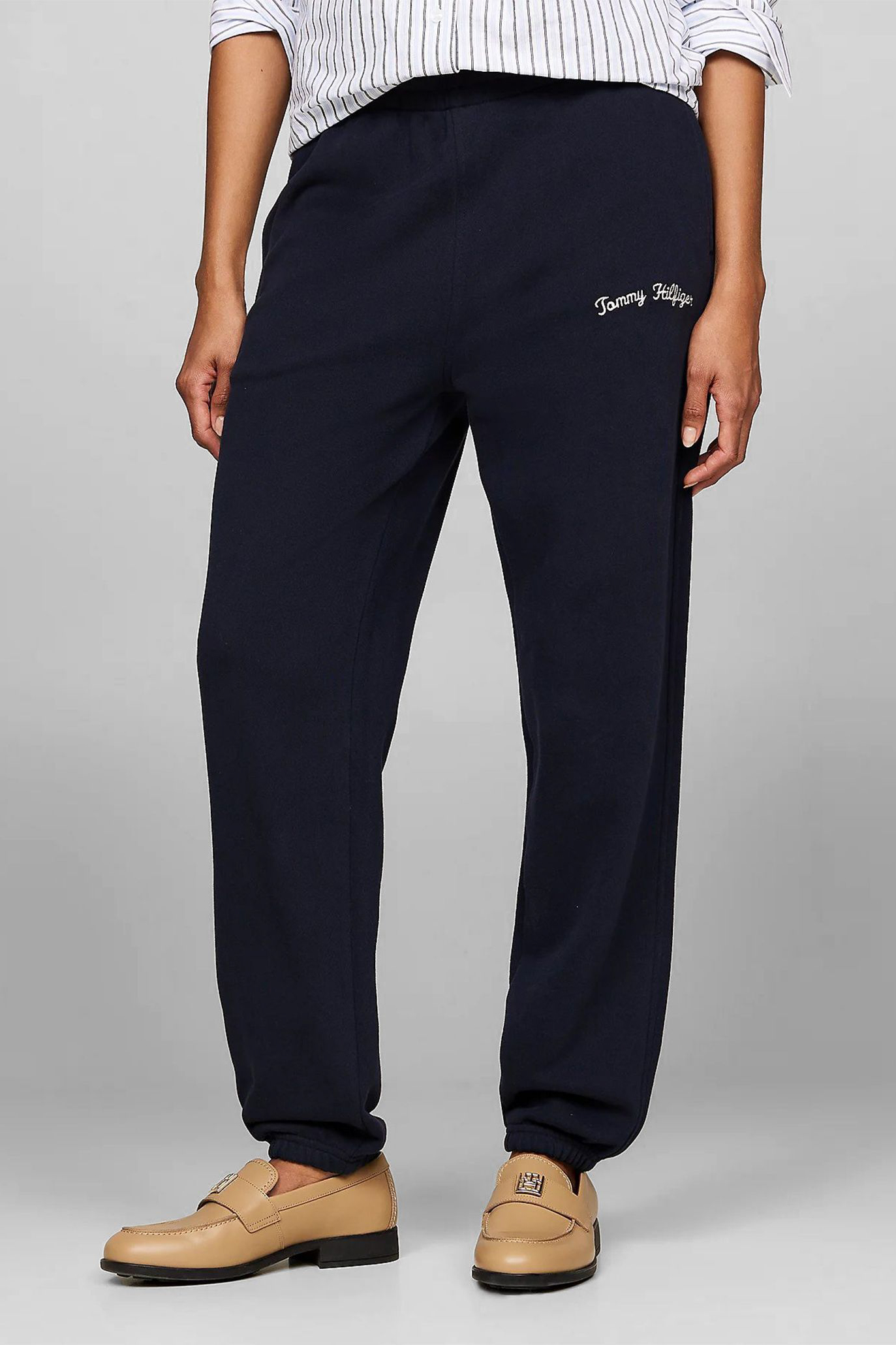 Gray tommy hilfiger sweatpants sale