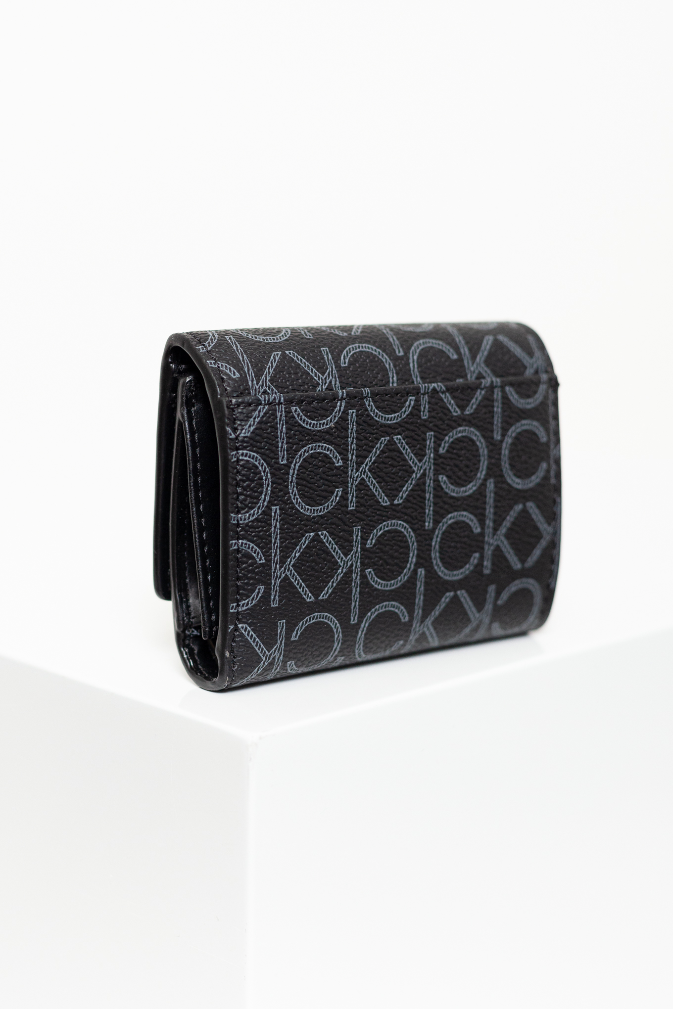 Calvin klein 2024 monogram wristlet