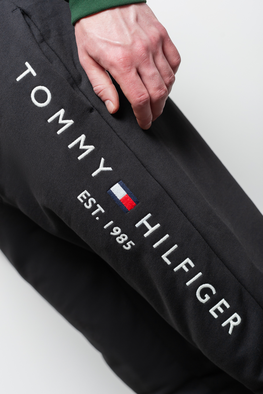 Tommy hilfiger basic branded sweatpants sale