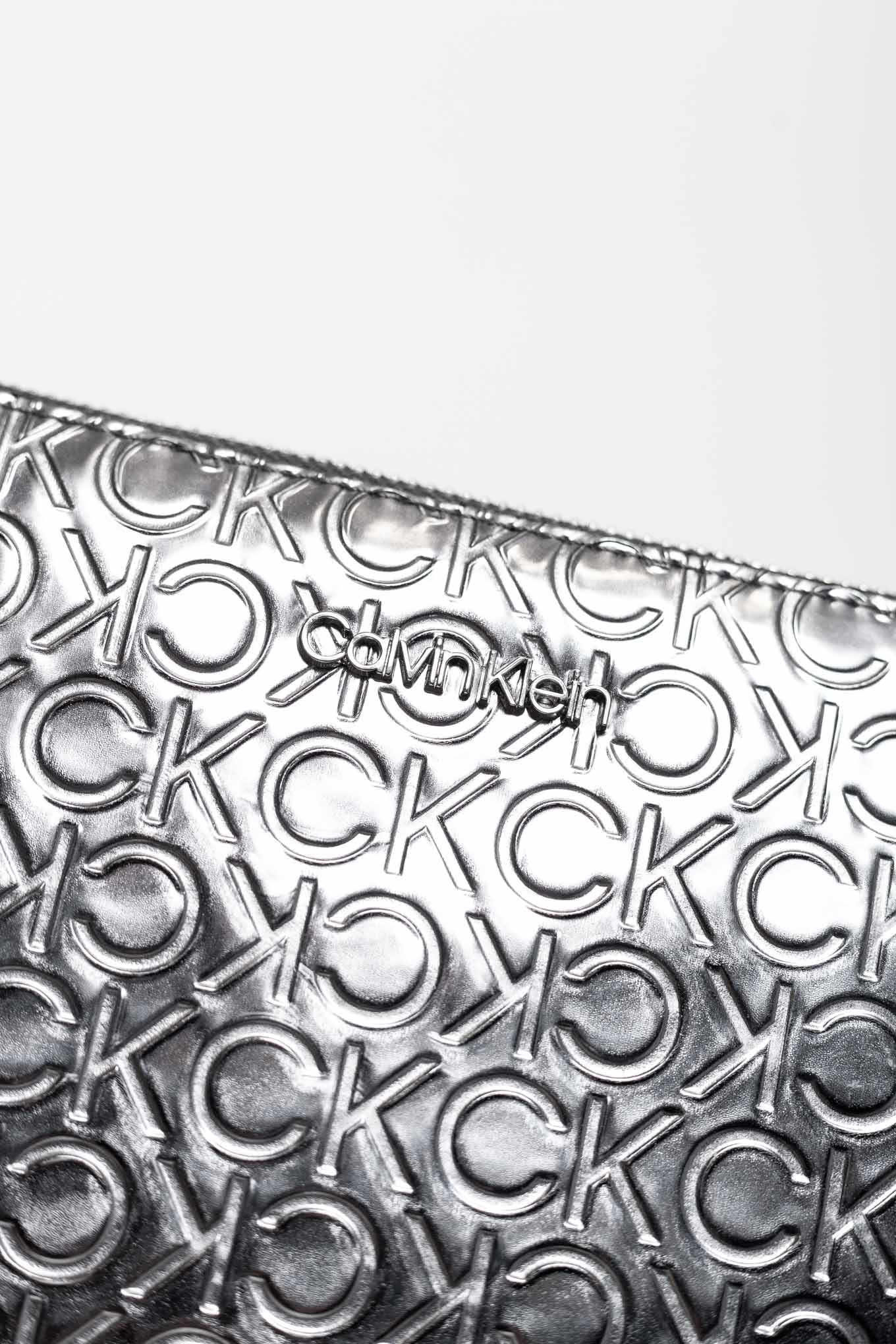 Calvin klein outlet silver wallet