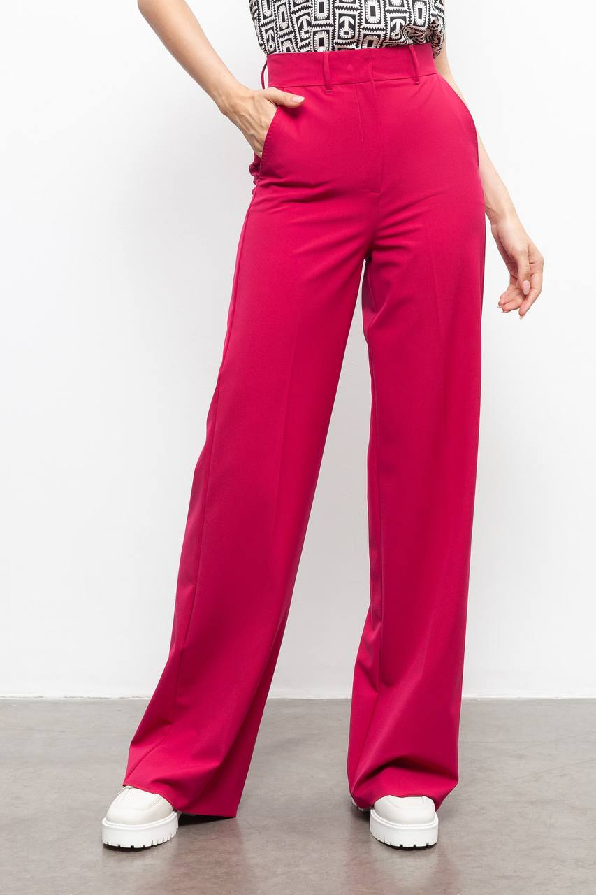 розовые брюки в стиле барбикор