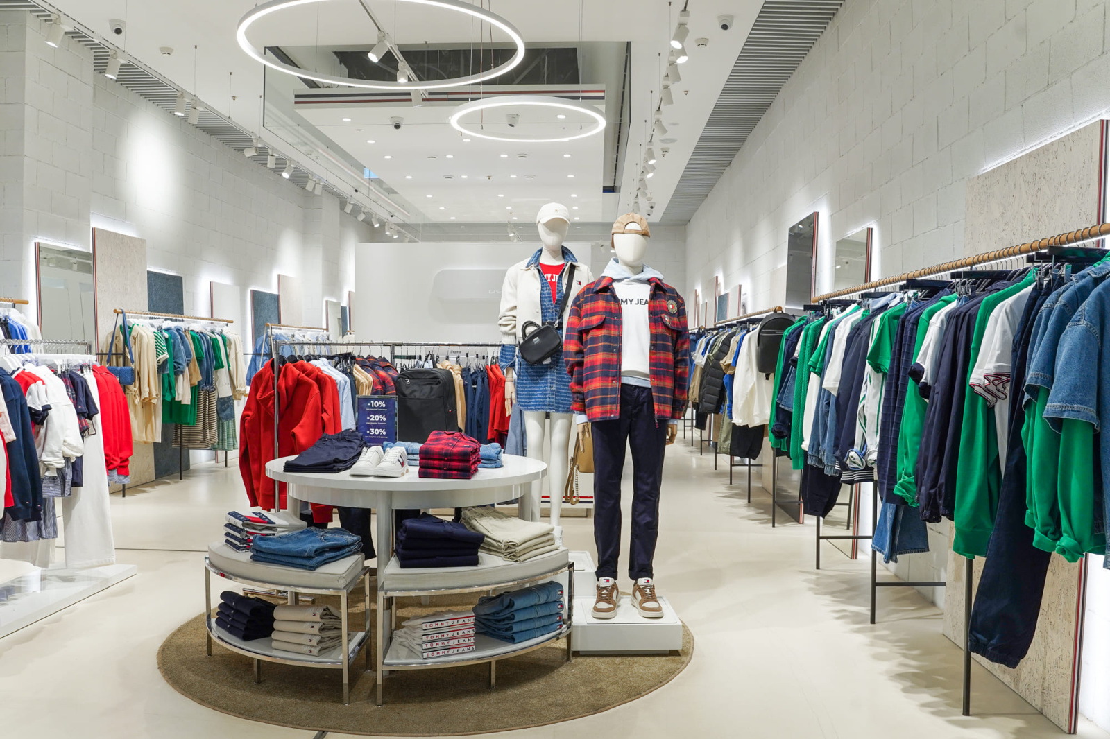 Tommy Jeans в Европолис Санкт-Петербург