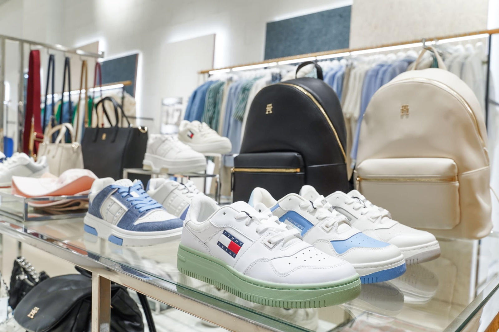 Tommy Jeans в Европолис Санкт-Петербург