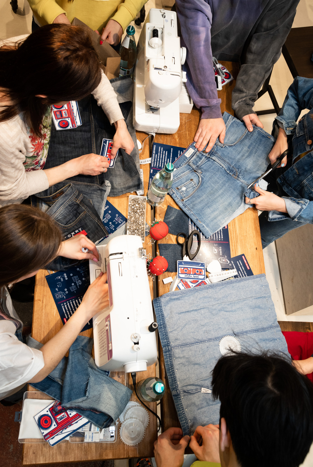 Воркшоп по пошиву сумки-тоут Tommy Jeans в ТРК Галерея