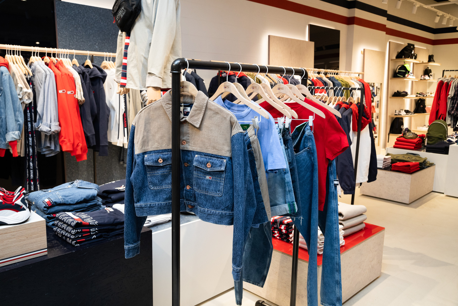 Воркшоп по пошиву сумки-тоут Tommy Jeans в ТРК Галерея