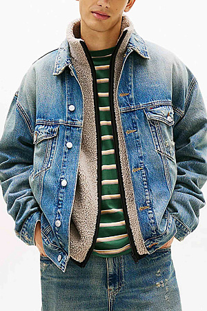 Куртка мужская TOMMY JEANS THEO OVSZD TRCKR BJ2 DM0DM22472 