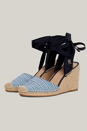 Женские босоножки TOMMY HILFIGER CLOSED TOE SHIRTING WEDGE FW0FW07888 