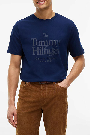 Футболка мужская TOMMY HILFIGER FRONT TEXT SEASONAL GRAPHIC TEE MW0MW44886 